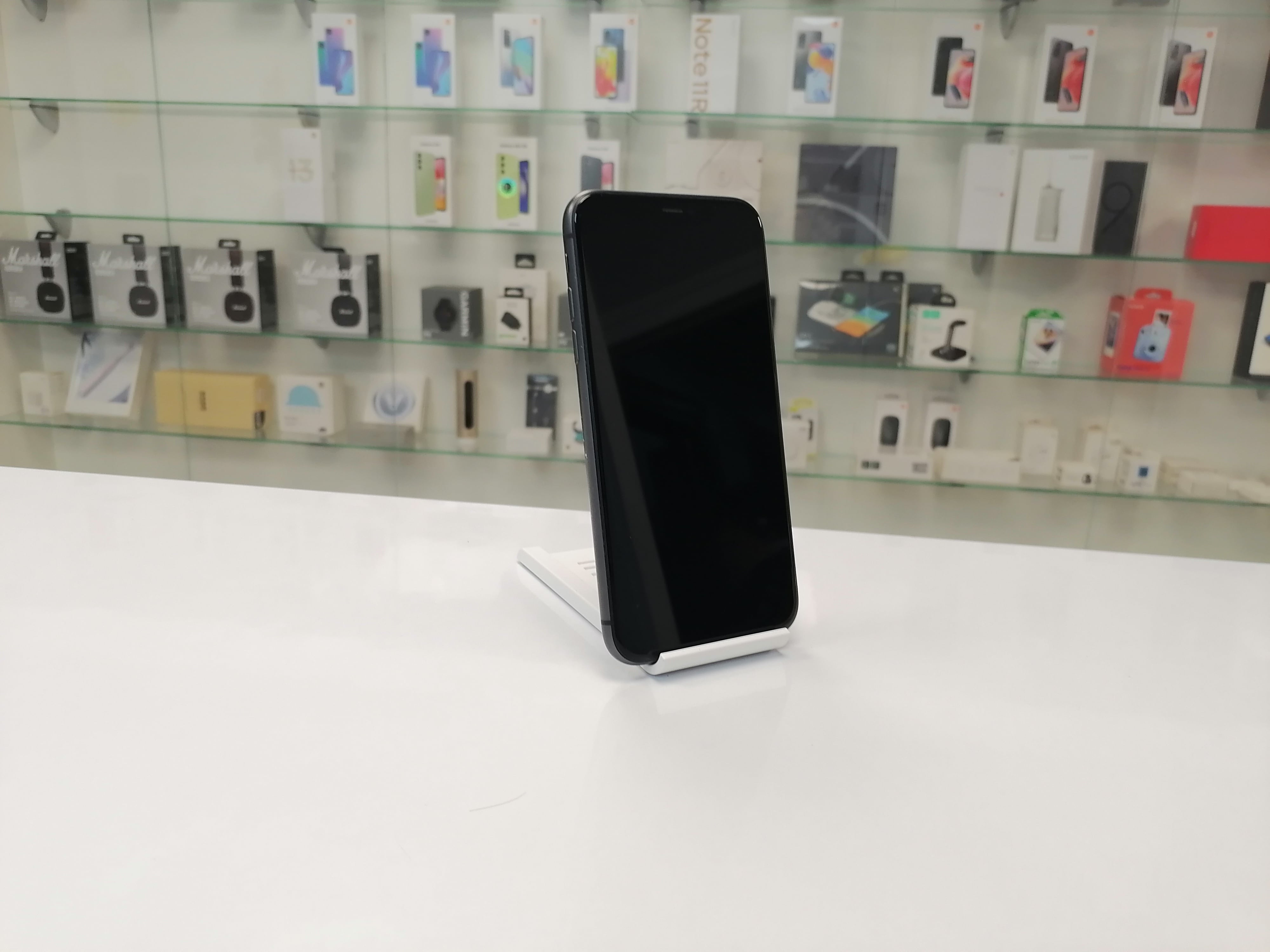 Купить iPhone 11 128Gb Black (78%/Без коробки) RU - БУ . . + в Ростове