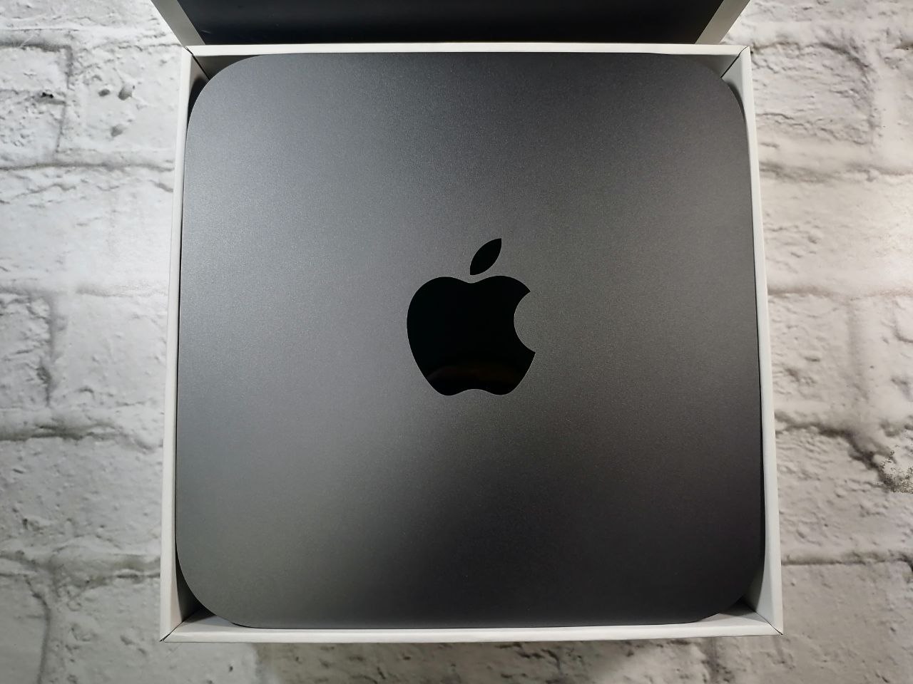 Mac mini (Late 2018) Z0W1000PB i3 3,6/16Gb/256Gb - БУ купить в Ростове